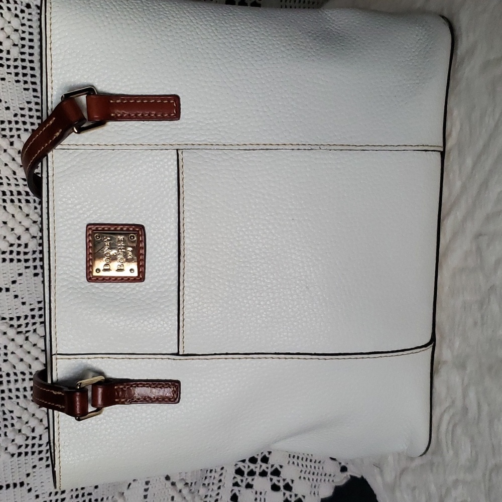 DOONEY AND BOURKE LEXINGTON TOTE/PURSE